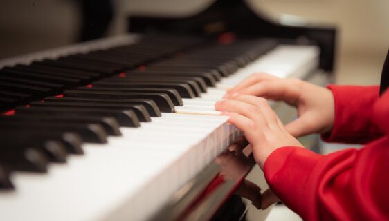 Débuter le piano à l’âge adulte